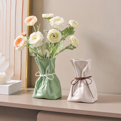 Elegant Resin Vase for Flower Arrangement Living Room and Dining Table